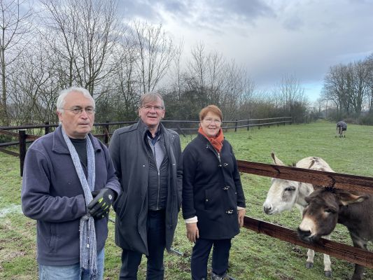 Visite d'un refuge animalier à Meillac