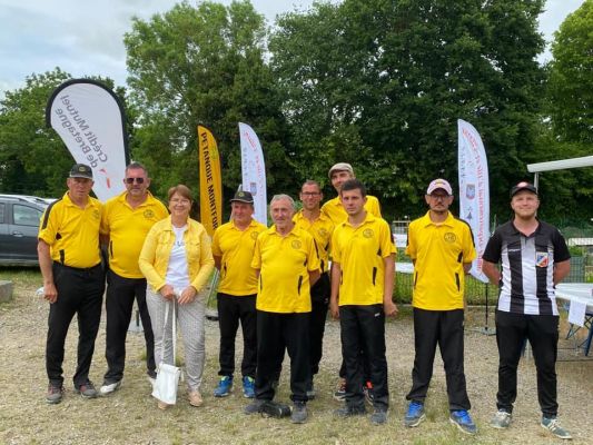 Championnat de pétanque à Montfort-sur-Meu