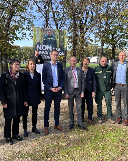 Rassemblement en soutien à l'Office national des forêts à Paris